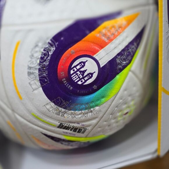 Adidas UEFA Euro Pro Match Soccer Ball Women's Euro Cup Switzerland 2025 New LE - Picture 7 of 13